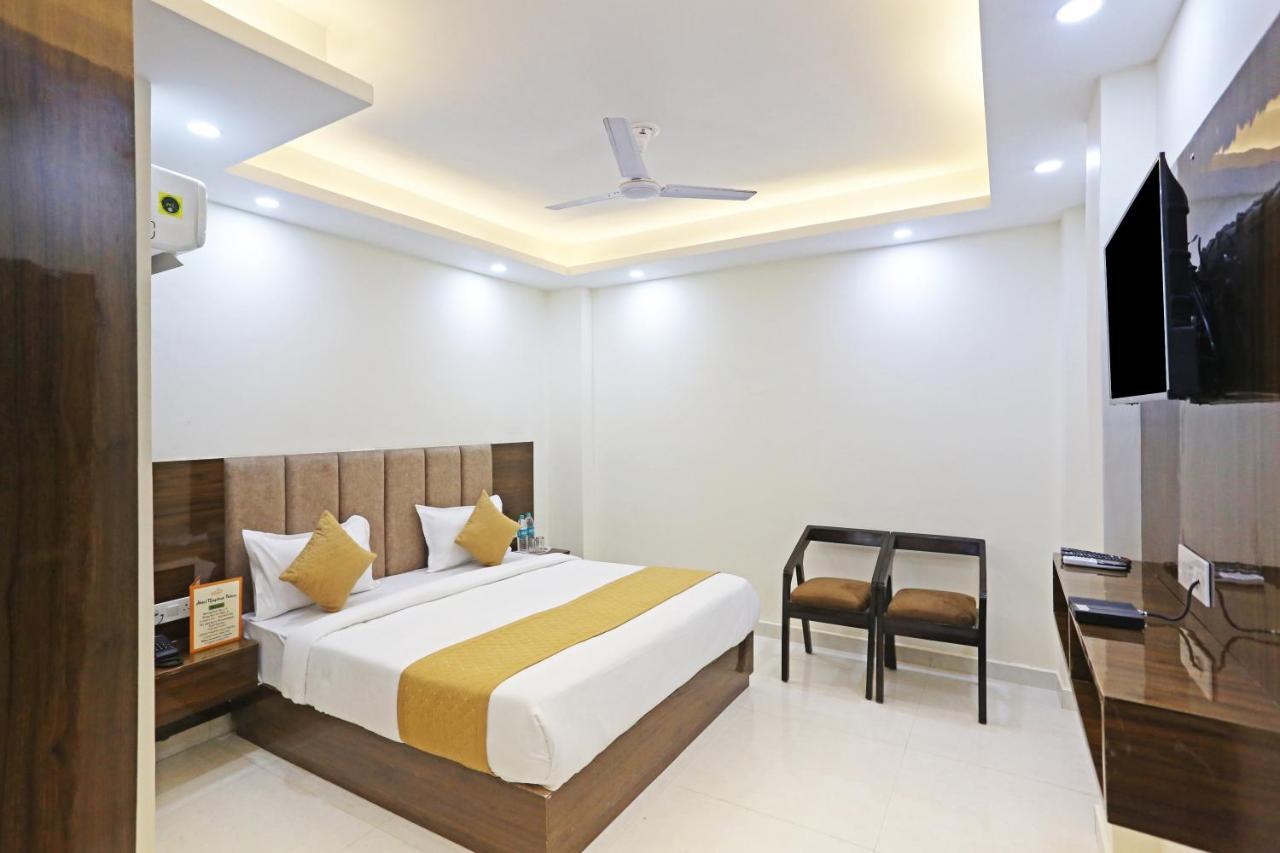 Vijay Palace - Near Delhi Airport Guest house *